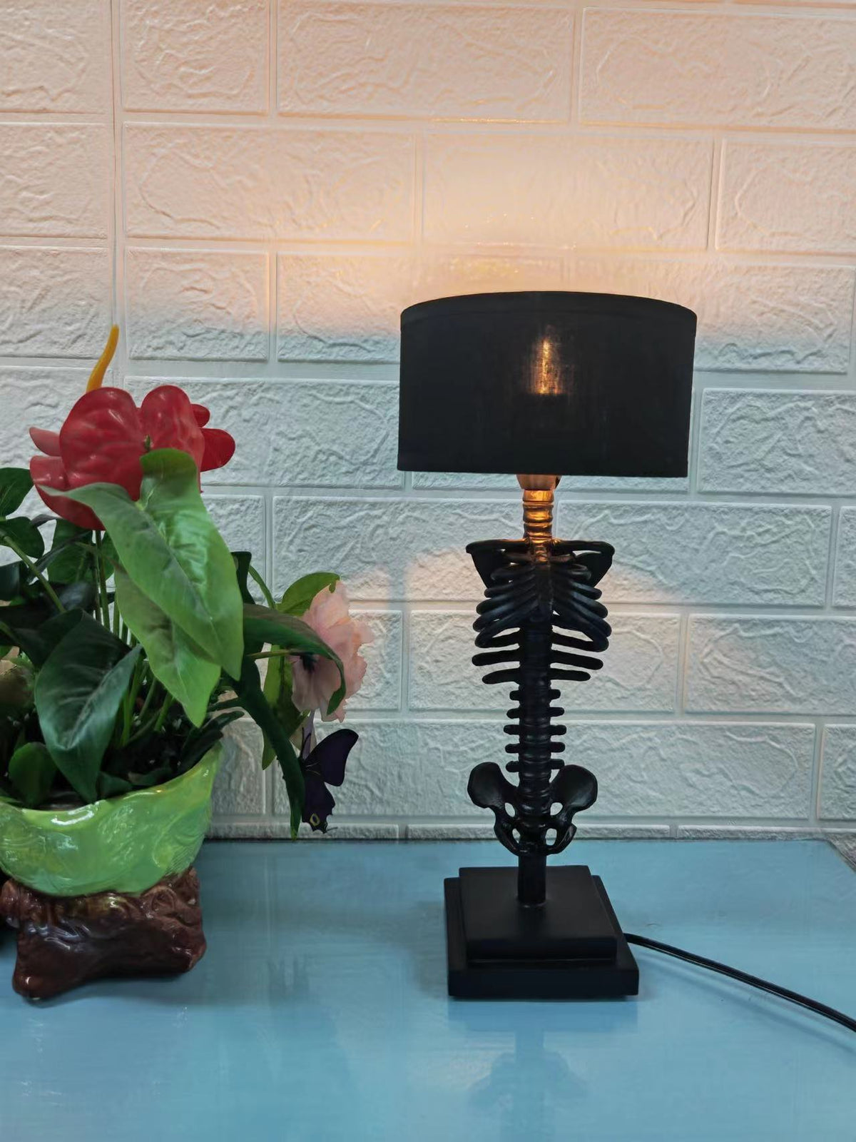 Backbone Lamp, resin spine night light, photo 5