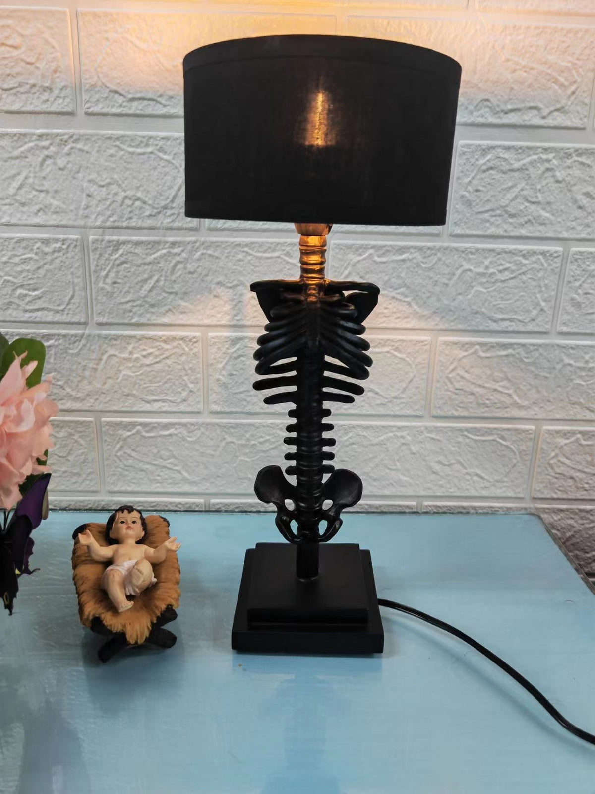 Backbone Lamp, resin spine night light, photo 6